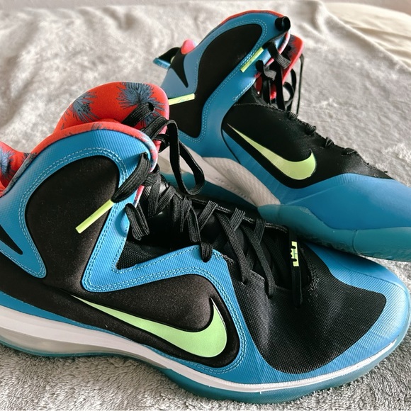 Nike basketball shoes men’s size 13 - Picture 2 of 2